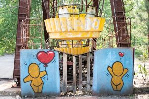 um local abandonado. radioativo é parte de outras estórias por Ca Mila